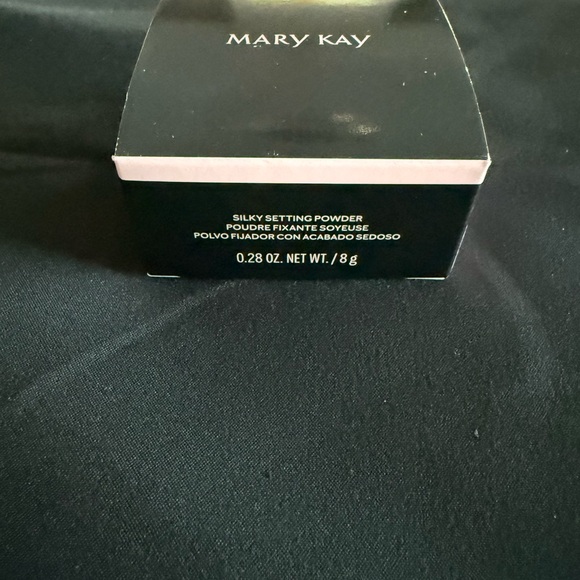 Mary Kay Other - Mary Kay Silky Setting Powder Light Beige New in Box